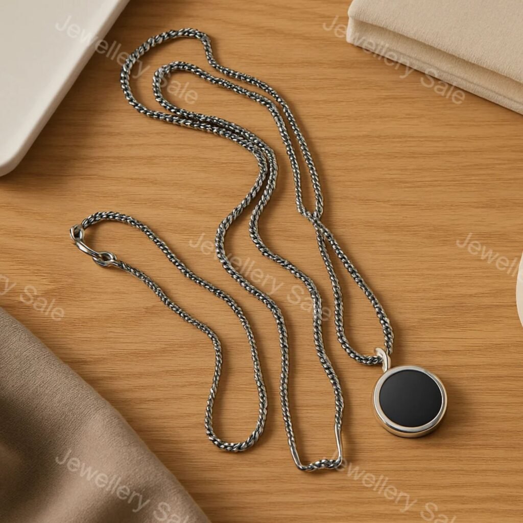 Black Round Pendant For Man and Women (2)
