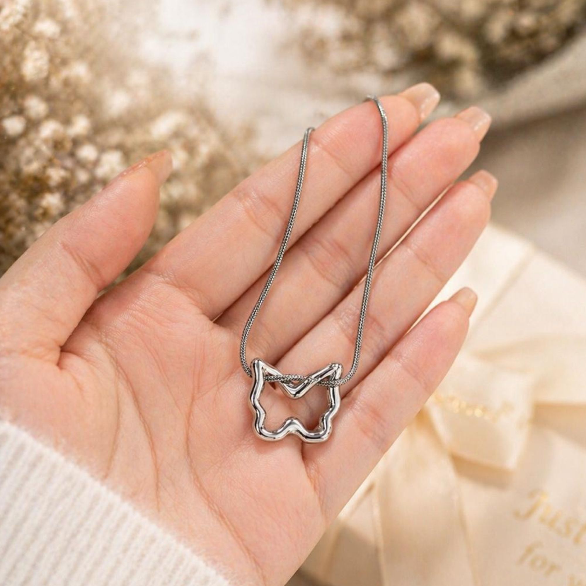 Anti-Tarnish Silver Butterfly Outline Pendant Necklace with Snake Chain for Women