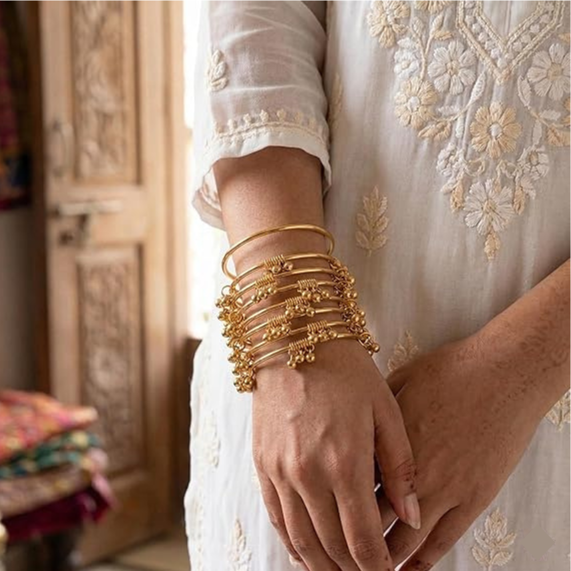 Kashmiri Heritage Ghungroo Bangle Collection – 8 Pcs - Image 4
